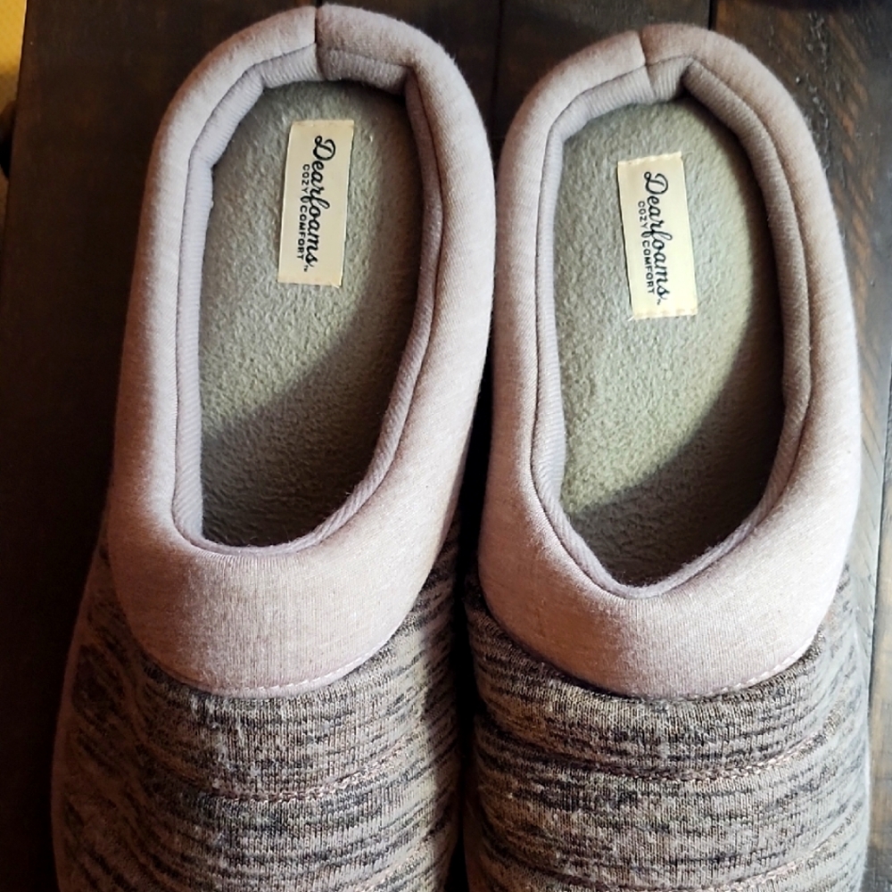 Dearfoams Gray Slippers- FREE WHEN YOU PURCHASE ANOTHER ITEM.